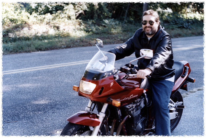 Tom in 2001 on his Suzuki Bandit Tom in 2001 on his Suzuki Bandit